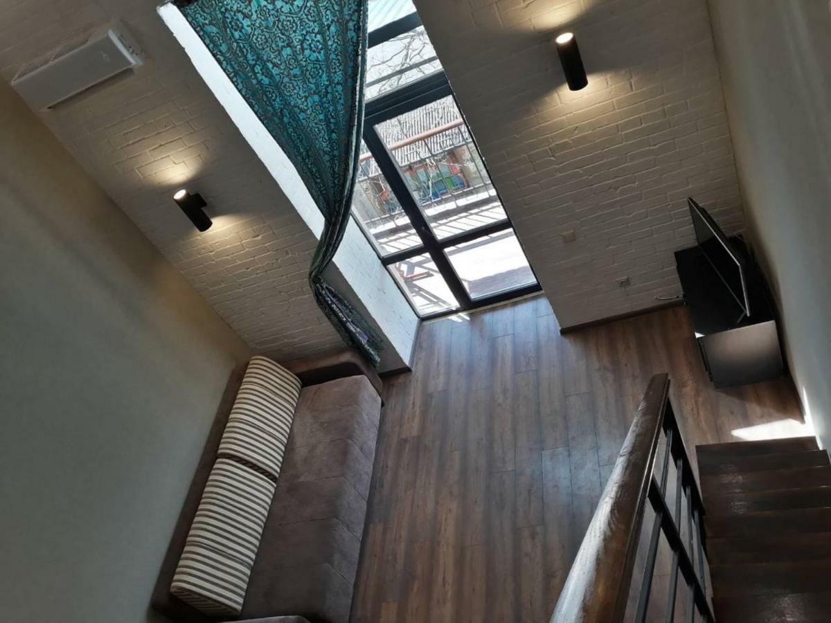 Двухуровневые Апартаменты С Балконом На Греческой Odesa Exterior photo